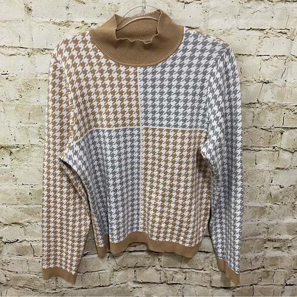 Calvin Klein Beige Gray Houndstooth Mock Neck Soft Sweater - Picture 1 of 5